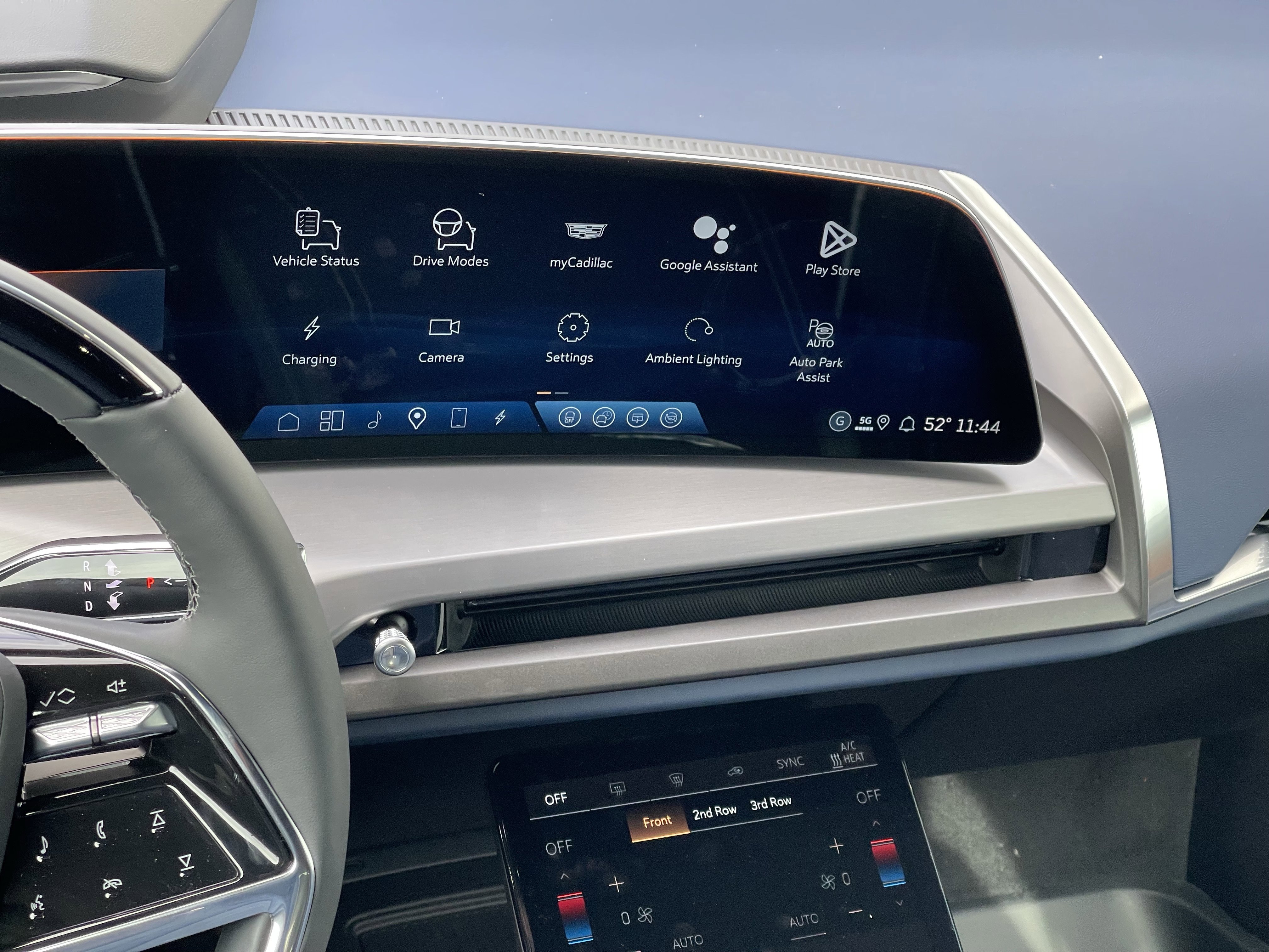 New 2026 Cadillac Vistiq Premium Luxury w/ LPO, Floor Liner Package image 3