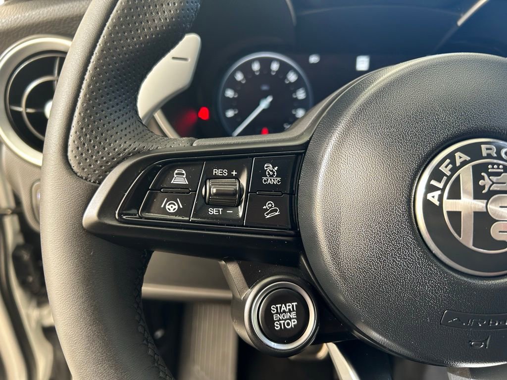 New 2025 Alfa Romeo Stelvio Sprint w/ Convenience Package image 40