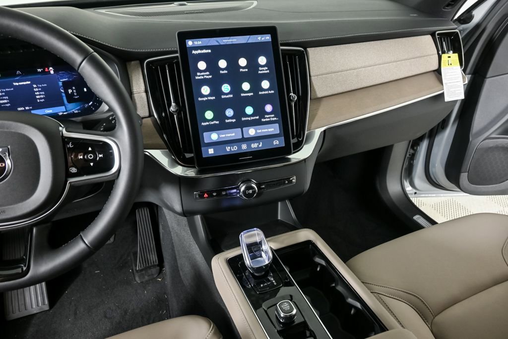 Used 2026 Volvo XC90 B6 Plus w/ Protection Package Premier AWD/4WD image 15