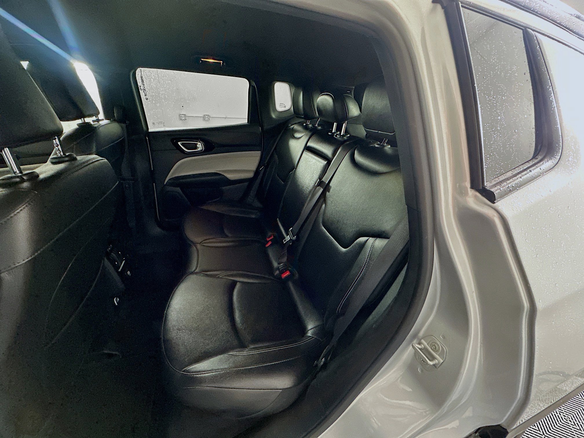 Used 2025 Jeep Compass Limited image 26