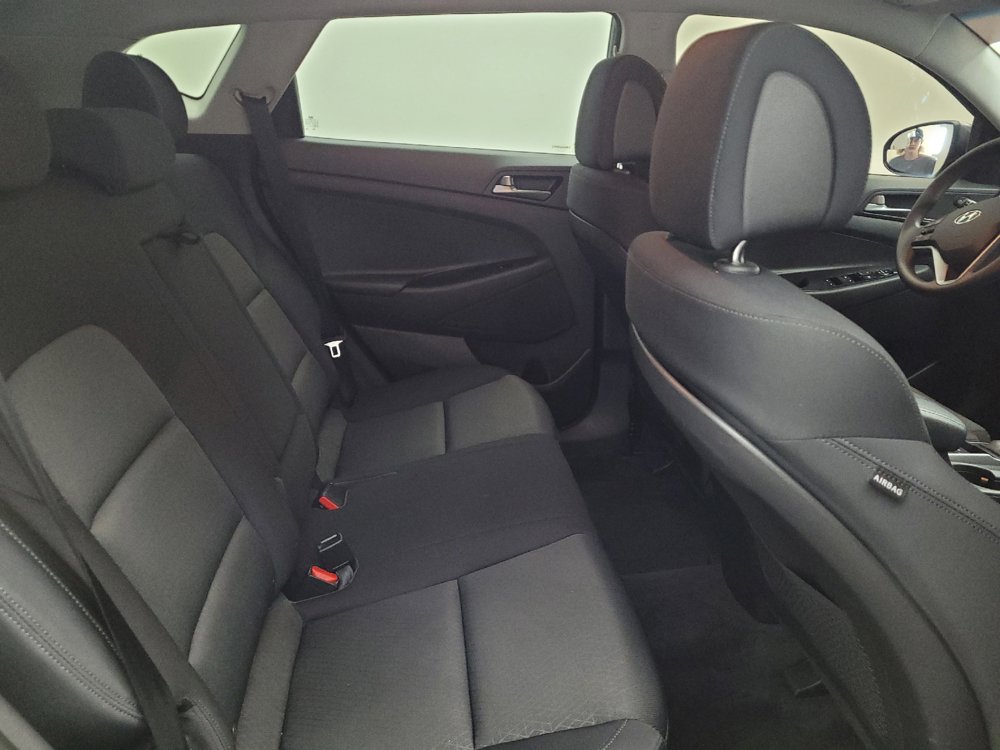 Used 2016 Hyundai Tucson SE w/ Option Group 02 AWD/4WD image 19
