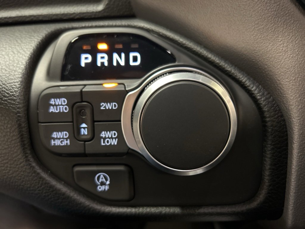 New 2026 RAM 1500 4x4 Crew Cab image 23