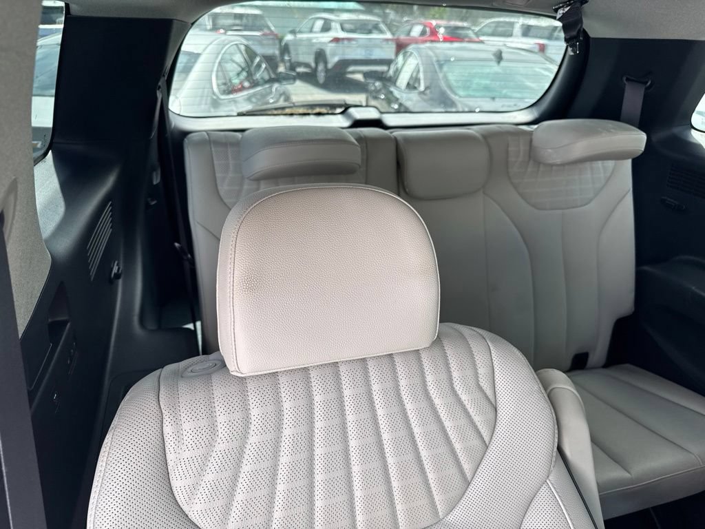 Used 2024 Hyundai Palisade Limited FWD image 18