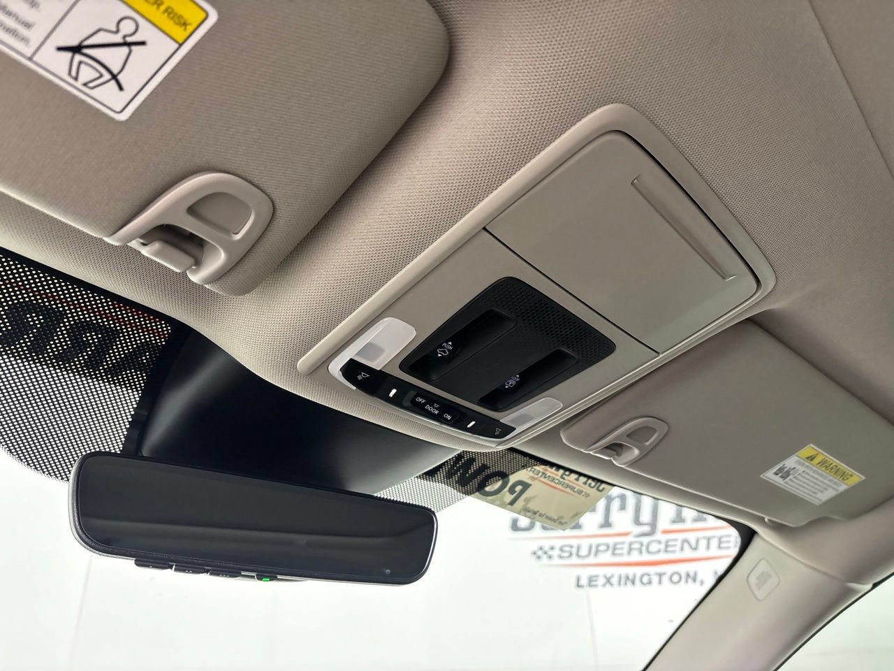 Used 2025 Honda Pilot Touring image 22