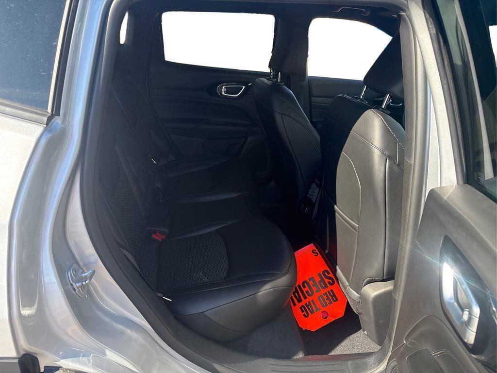 New 2026 Jeep Compass Latitude AWD/4WD image 20