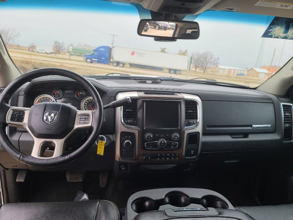 Used 2017 RAM 2500 Laramie AWD/4WD image 11