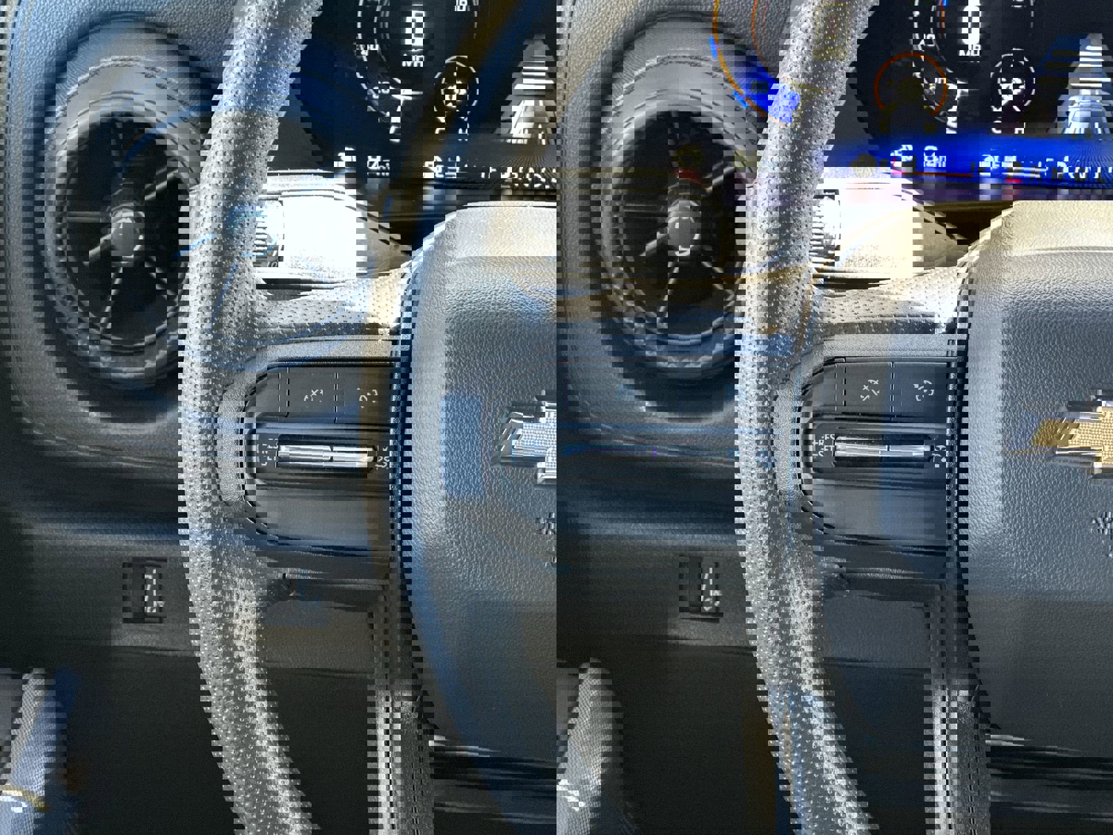 Used 2024 Chevrolet Colorado W/T w/ WT Convenience Package image 20