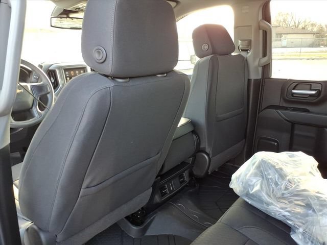 New 2026 Chevrolet Silverado 2500 Custom w/ Custom Value Package AWD/4WD image 7