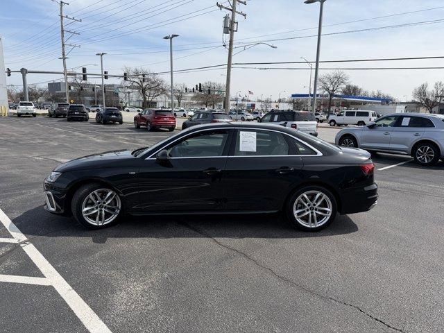 Used 2023 Audi A4 2.0T Premium w/ Convenience Package image 2
