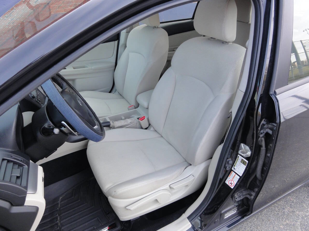 Used 2014 Subaru Impreza 2.0i Premium image 12