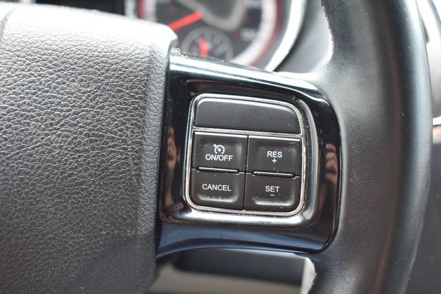 Used 2019 Dodge Grand Caravan SXT FWD image 23