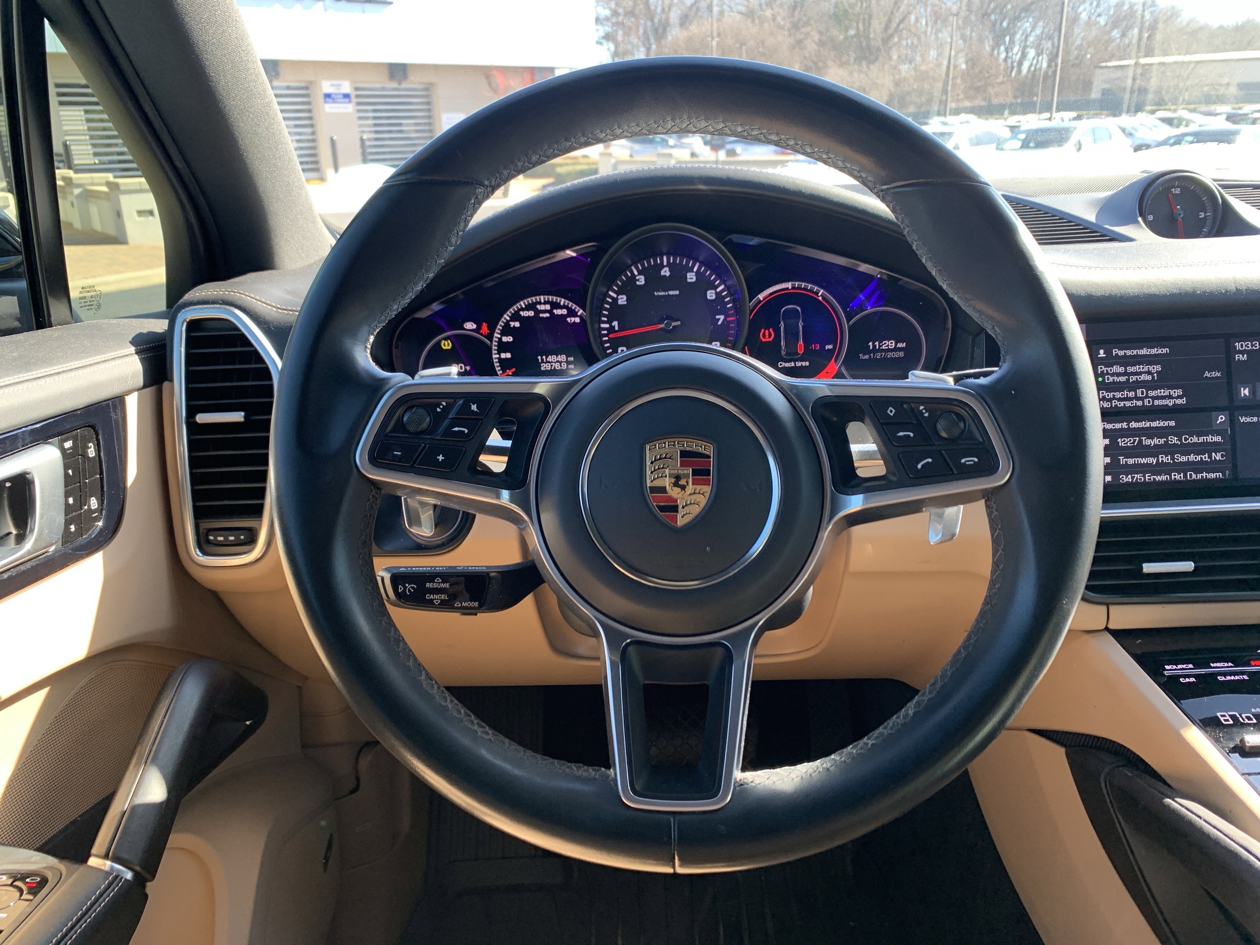 Used 2020 Porsche Cayenne image 18