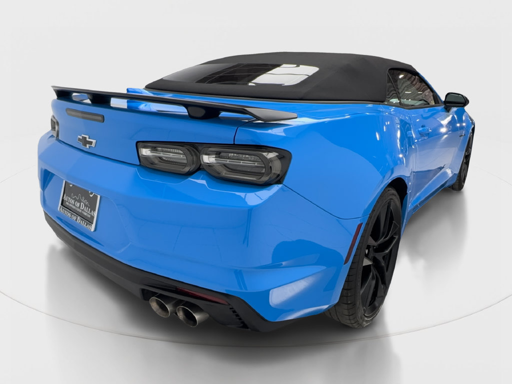 Used 2023 Chevrolet Camaro SS w/ Design Package 1 RWD image 11