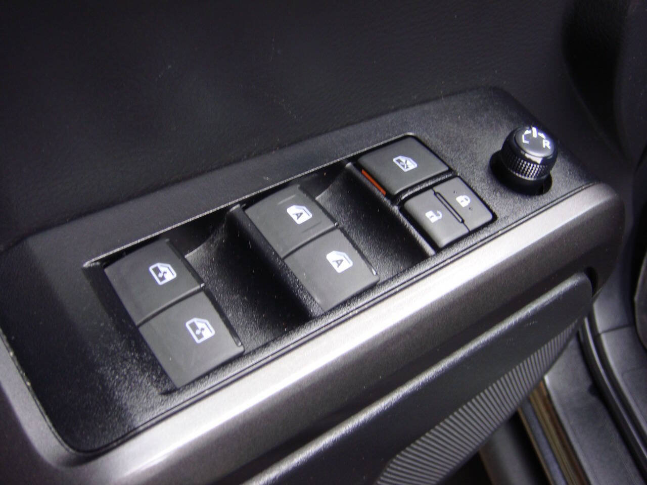 Used 2023 Toyota Tacoma TRD Sport AWD/4WD image 28