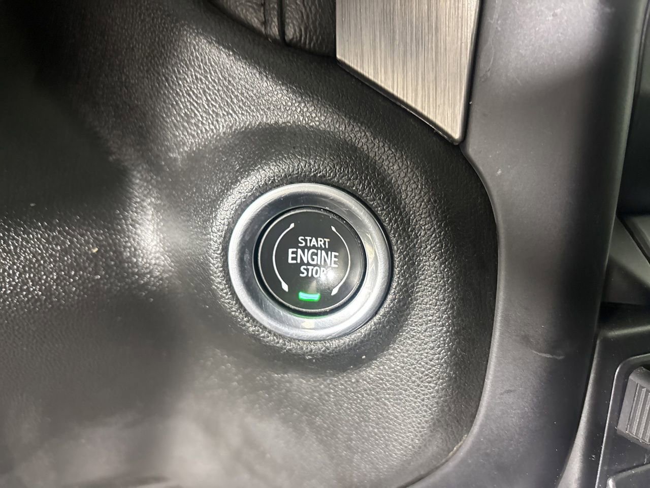 Used 2020 GMC Sierra 2500 Denali w/ Denali Ultimate Package image 22