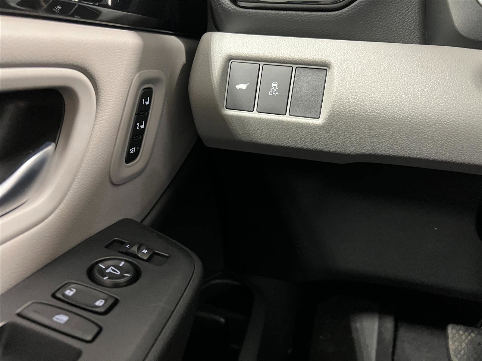 New 2025 Honda Pilot EX-L image 18