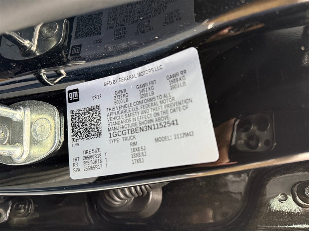 Used 2022 Chevrolet Colorado W/T w/ Custom Special Edition image 31