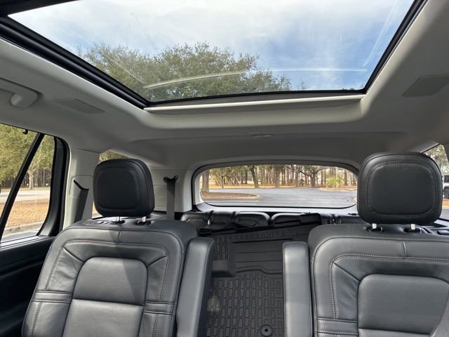 Certified 2025 Lincoln Aviator Reserve w/ Equipment Group 201A image 33