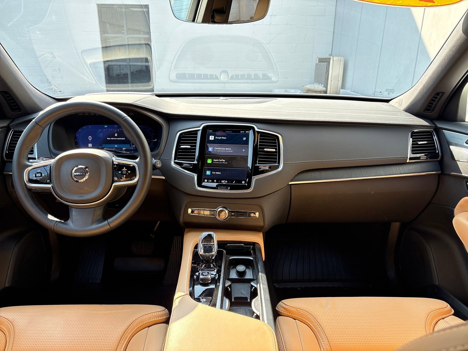 Certified 2025 Volvo XC90 T8 Ultra w/ Protection Package Premier image 15