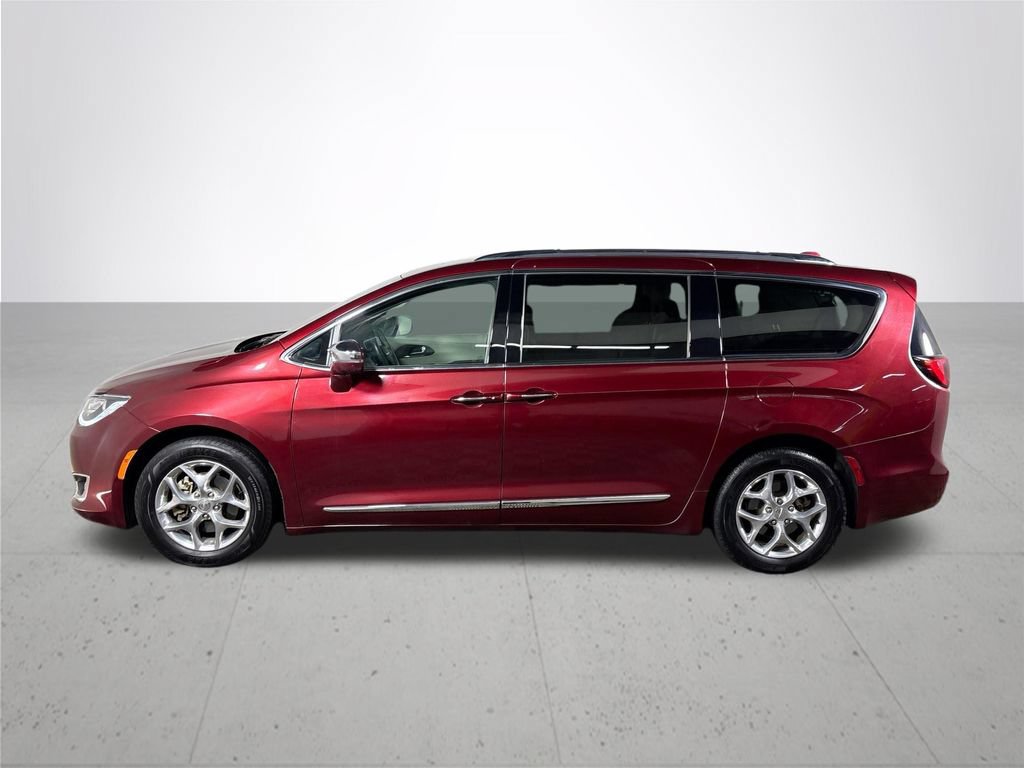 Used 2018 Chrysler Pacifica Limited FWD image 9