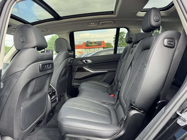 Used 2020 BMW X7 xDrive40i w/ Premium Package AWD/4WD image 16