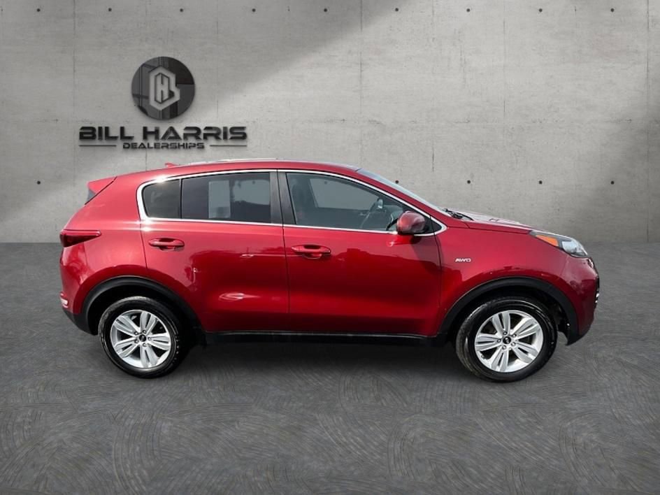 Used 2018 Kia Sportage LX AWD/4WD image 4