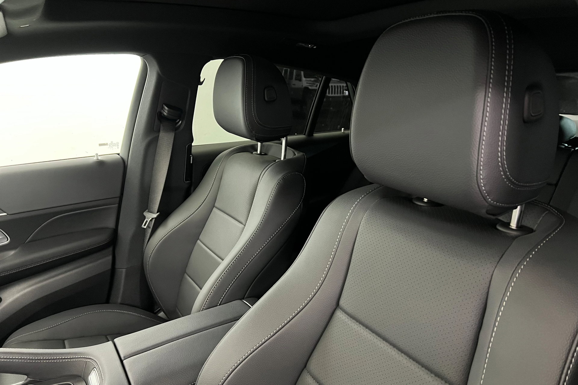 New 2026 Mercedes-Benz GLE 450 4MATIC Coupe image 16