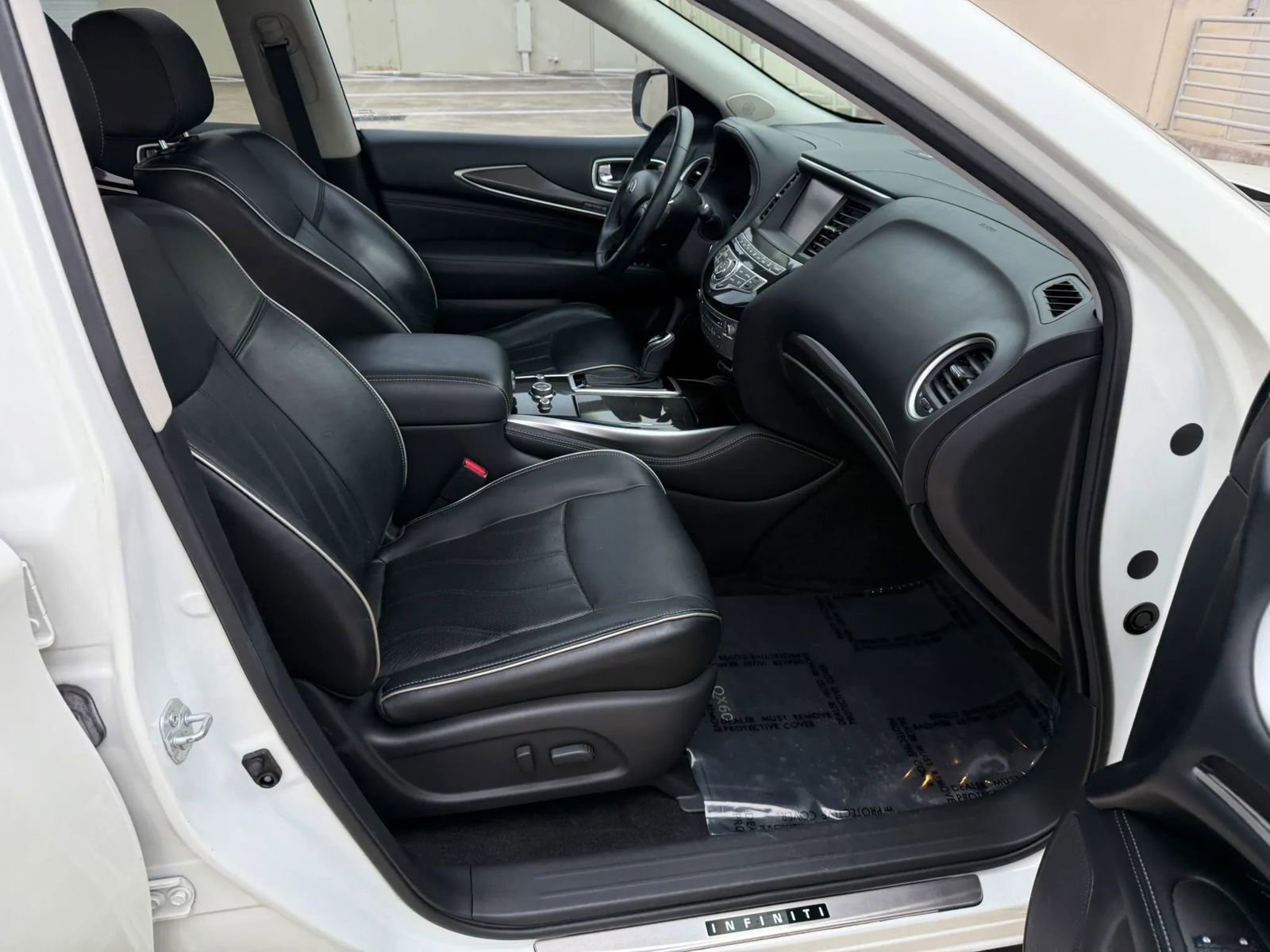 Used 2016 INFINITI QX60 FWD w/ Premium Plus Package image 18