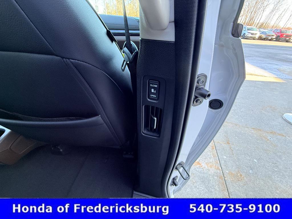 Certified 2025 Honda Odyssey Elite image 19