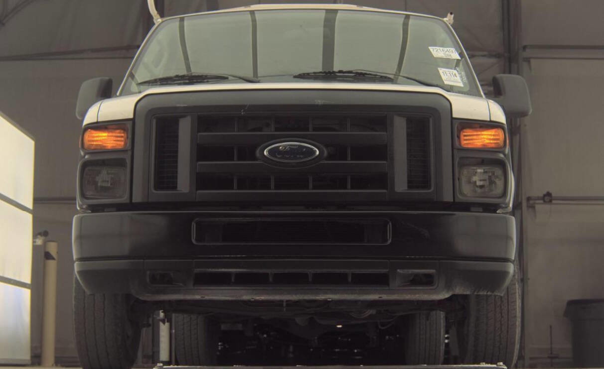 Used 2011 Ford E-150 and Econoline 150 image 13