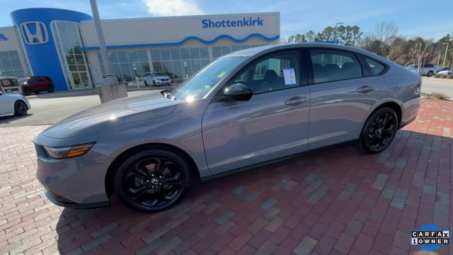 Certified 2025 Honda Accord SE image 6