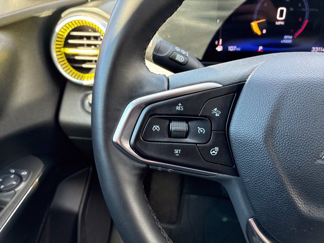 Used 2025 Chevrolet Trax LT w/ LT Convenience Package FWD image 39