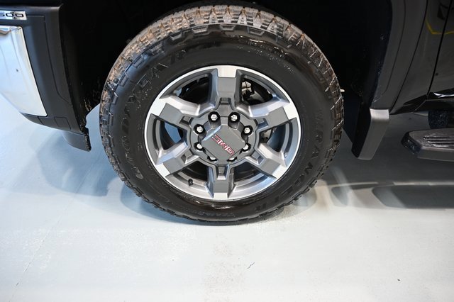 New 2026 GMC Sierra 2500 SLT w/ SLT Premium Package image 31