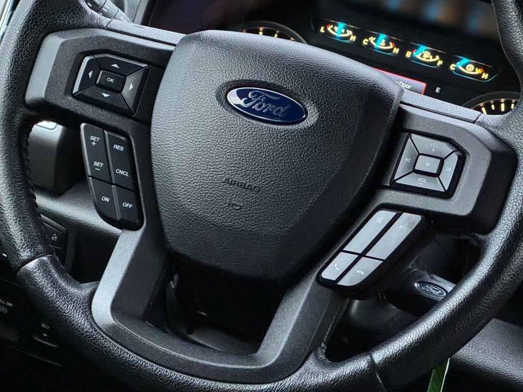 Used 2015 Ford F150 XLT w/ Equipment Group 302A Luxury AWD/4WD image 31