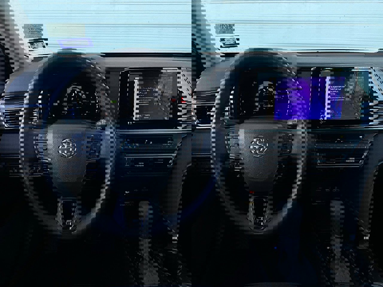 Used 2025 Toyota Camry LE image 13