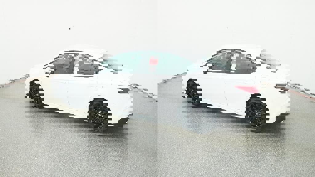 New 2026 Toyota Camry SE image 4