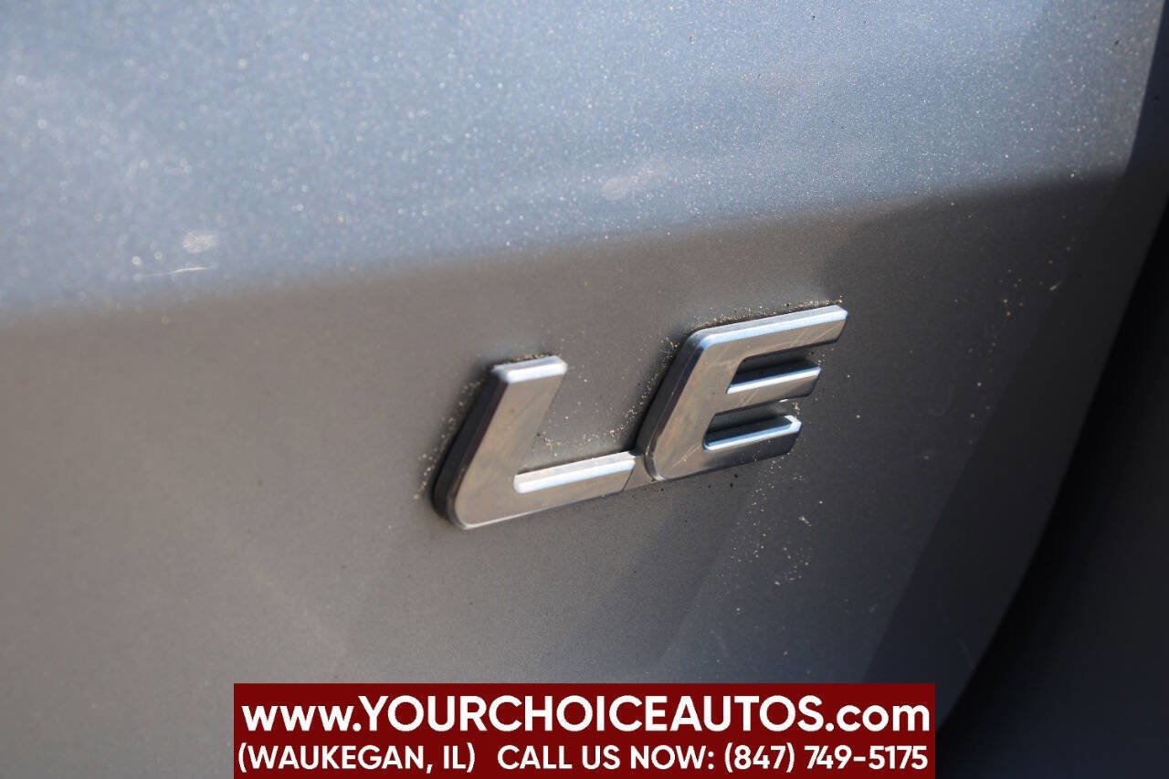 Used 2017 Toyota Sienna LE image 12