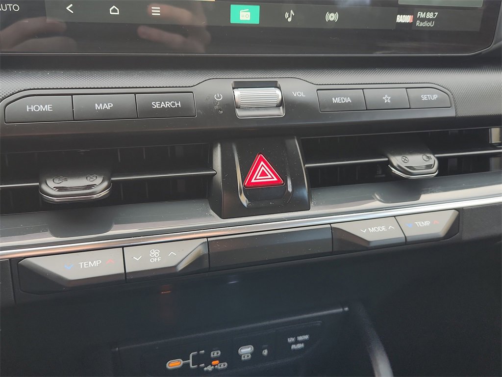 Used 2025 Kia K4 EX image 28