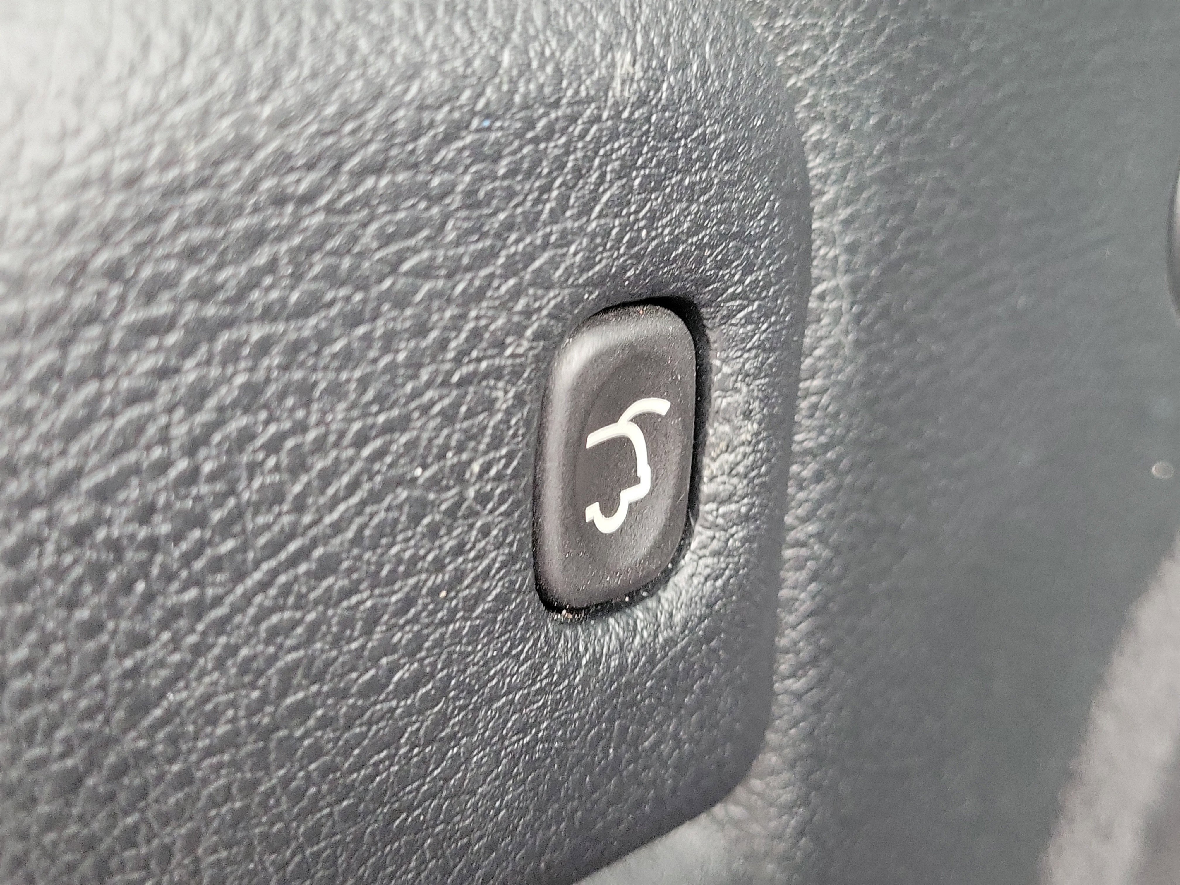 Used 2020 Jeep Grand Cherokee Limited X image 9