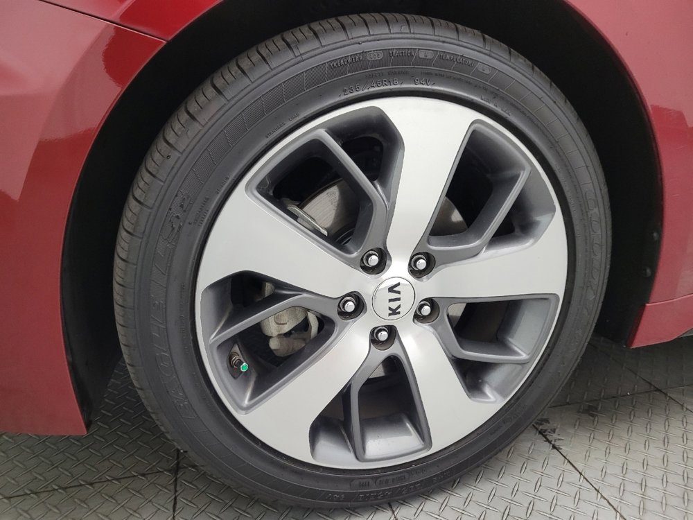 Used 2019 Kia Optima S image 31