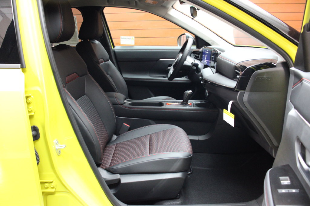 New 2026 Nissan Kicks SR FWD image 6