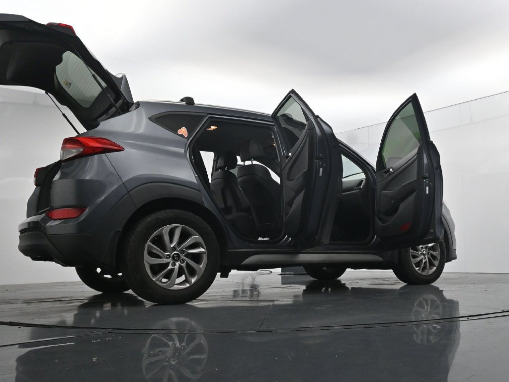 Used 2018 Hyundai Tucson SEL Plus AWD/4WD image 29