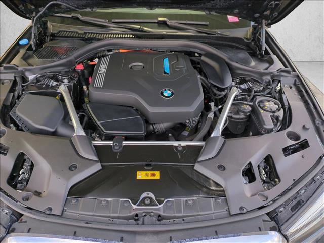 Used 2023 BMW 530e w/ Convenience Package image 24