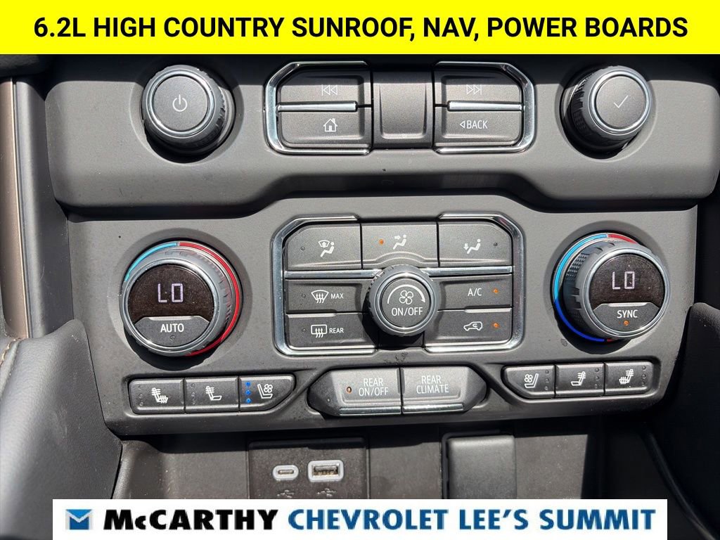 Used 2023 Chevrolet Suburban High Country w/ Premium Package 2 AWD/4WD image 9