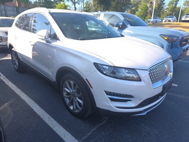 Used 2019 Lincoln MKC Select w/ Select Plus Package FWD image 3