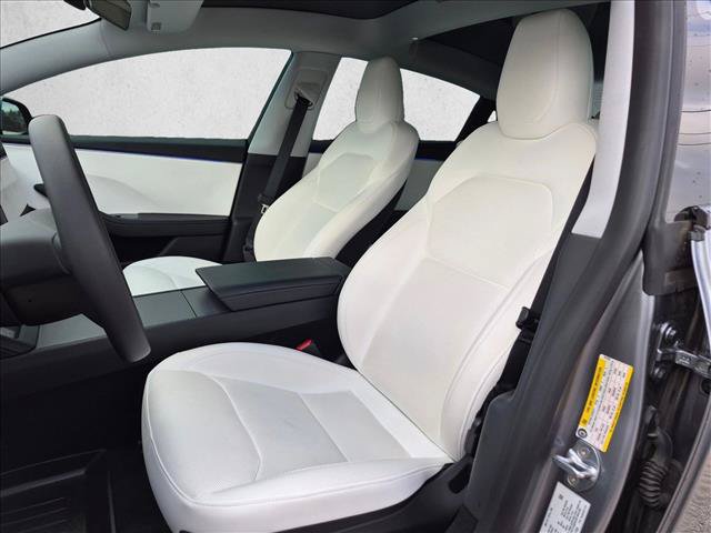 Used 2025 Tesla Model 3 Long Range RWD image 16