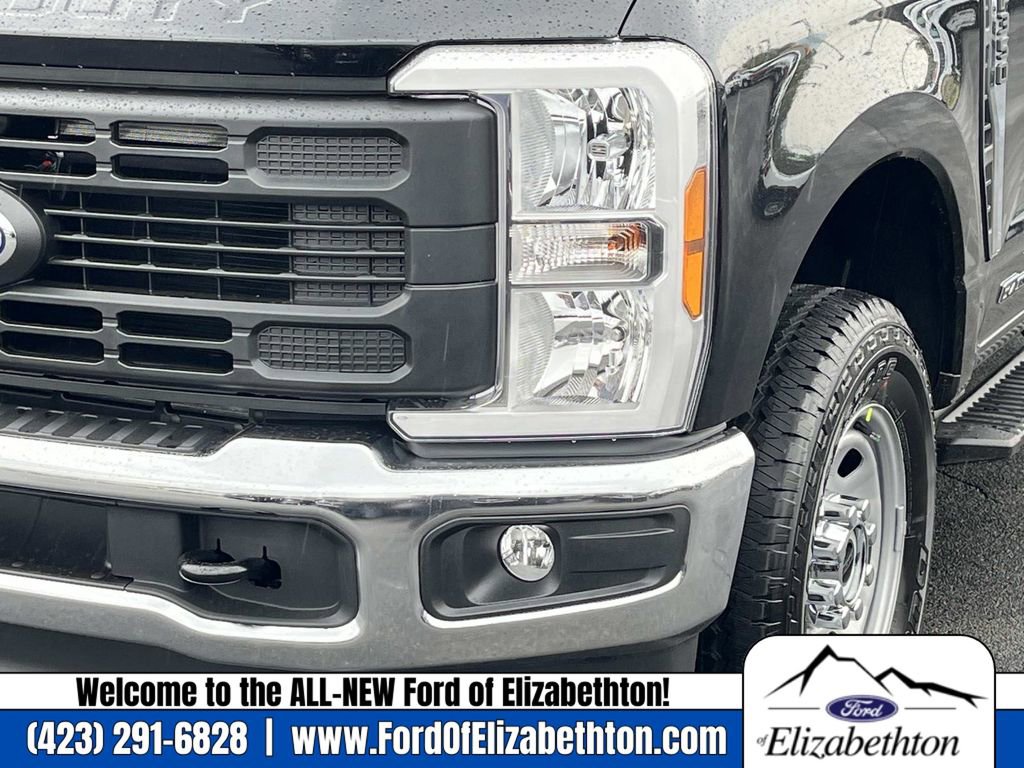 New 2026 Ford F350 4x4 Regular Cab Super Duty image 11
