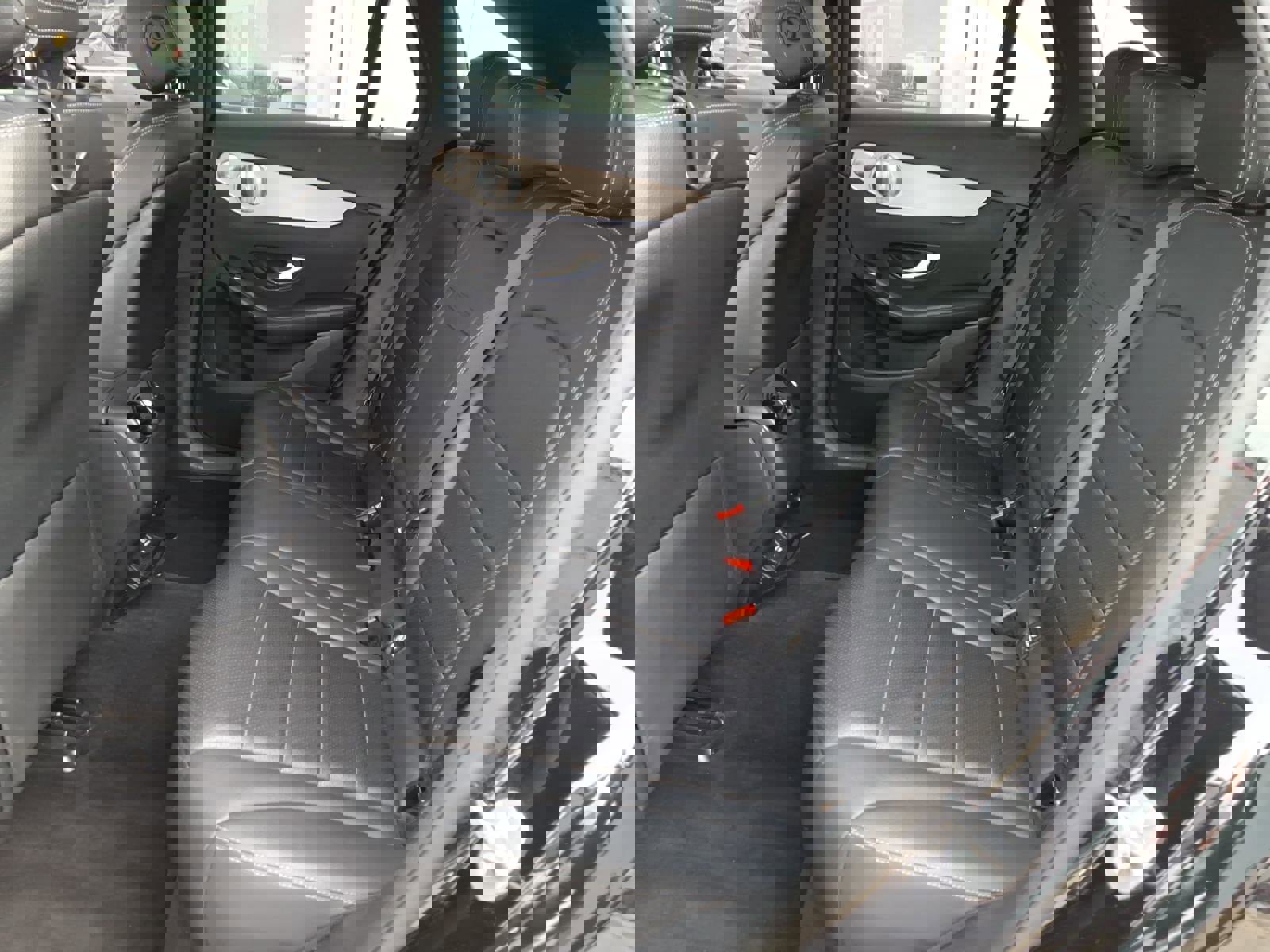 Used 2019 Mercedes-Benz GLC 350e 4MATIC image 8