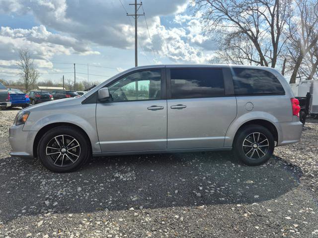 Used 2018 Dodge Grand Caravan GT FWD image 3