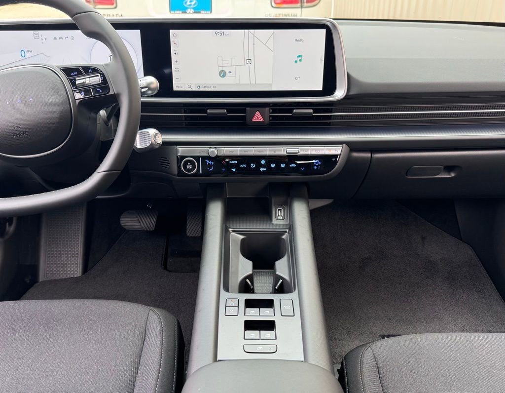 New 2025 Hyundai Ioniq 6 SEL RWD image 5